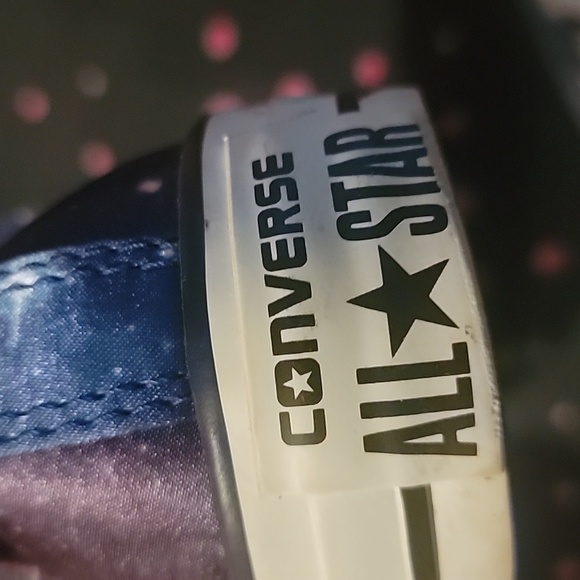 🎓🌐🌐😁MAGIC 😁CONVERSE..2 separate post 1 pair each - Picture 5 of 12
